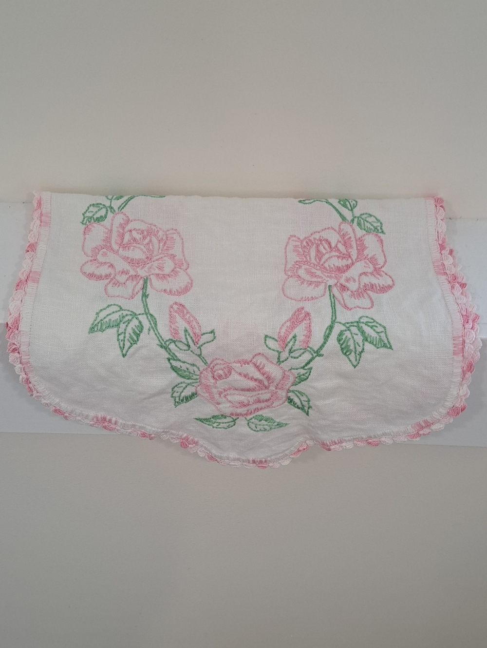 Vtg. Handmade Grandmacore Floral Embroidered Fairycore Shabby Chic Table Runner.